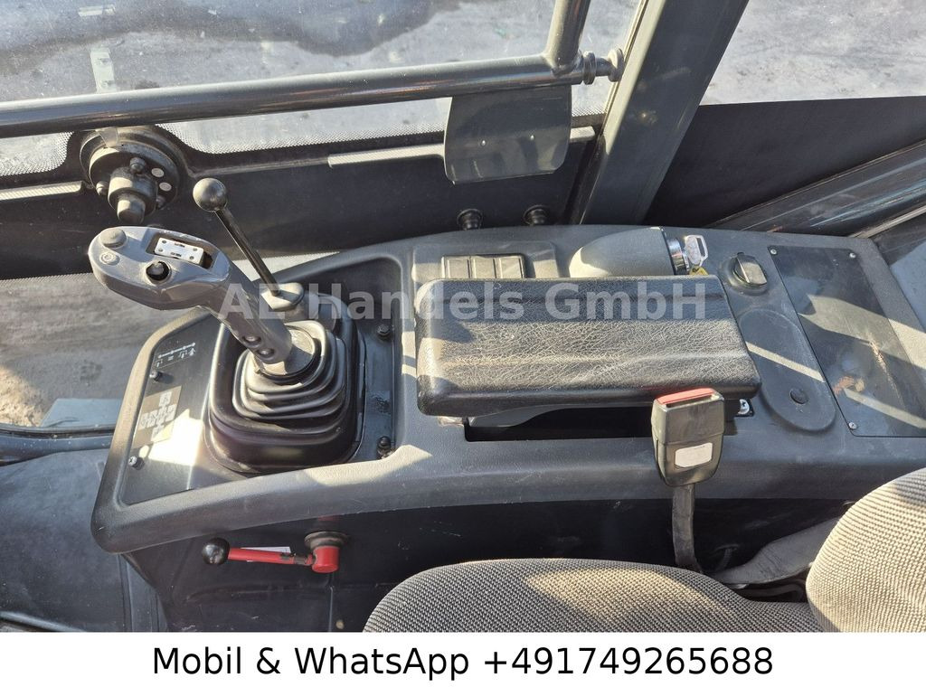 Wiellader Komatsu WA70-7 *Schaufel-1,5m³/Gabel/Schnellwechsler