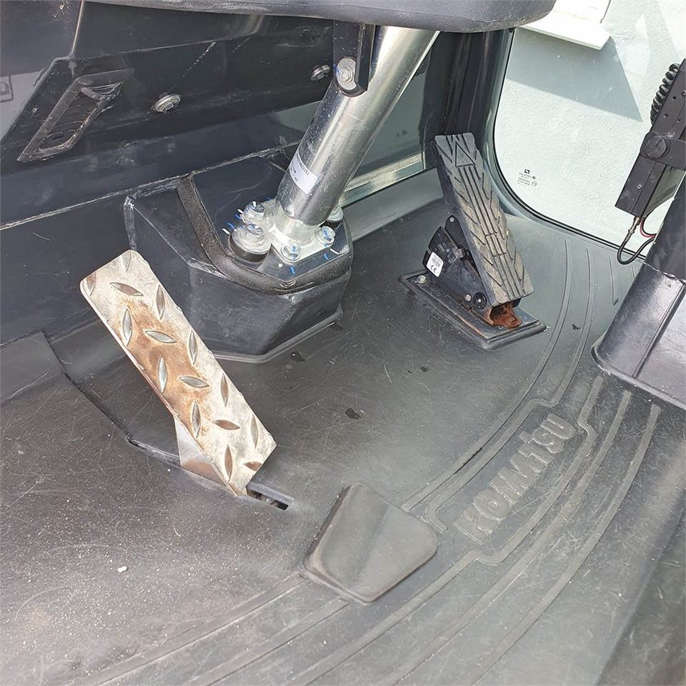 Wiellader Komatsu WA70 M-8 EO