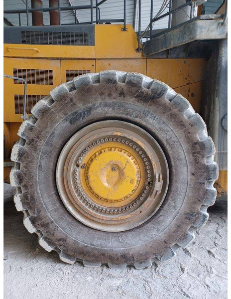 Wiellader Komatsu WA800-3