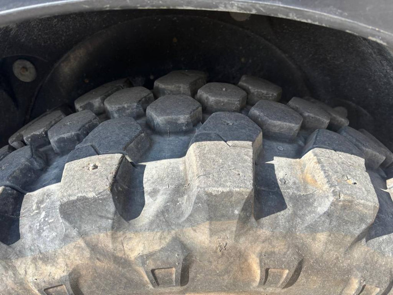 Wiellader Komatsu WA 100 M-8E0