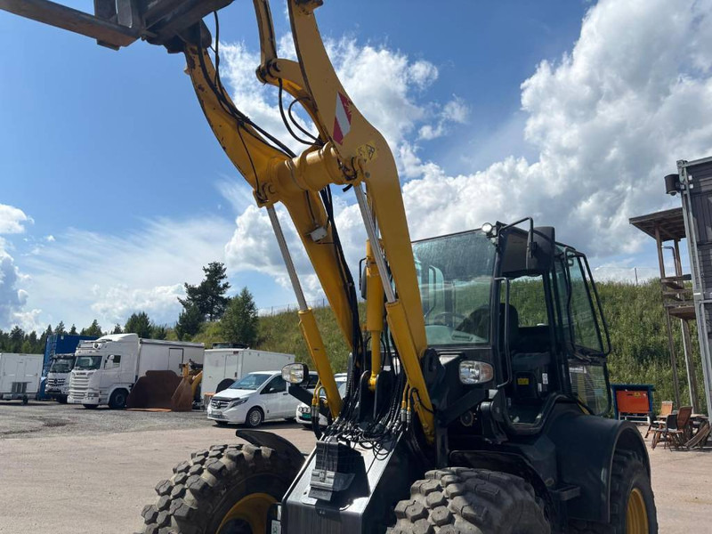 Wiellader Komatsu WA 100 M-8E0
