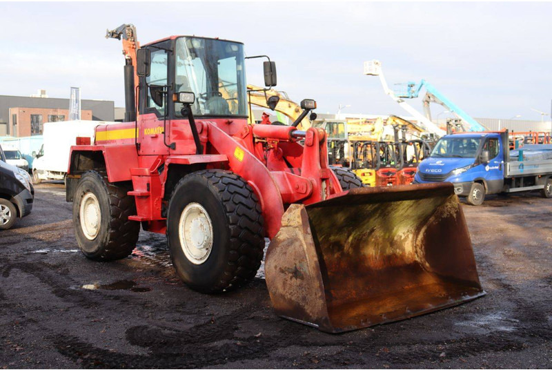 Wiellader Komatsu WA 270-3