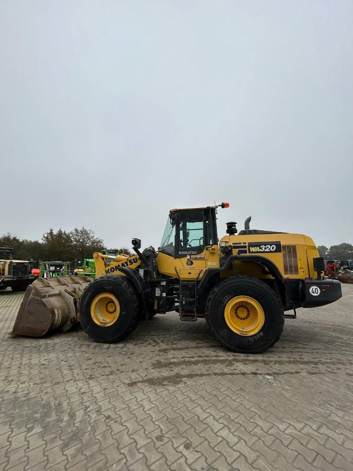 Wiellader Komatsu WA 320