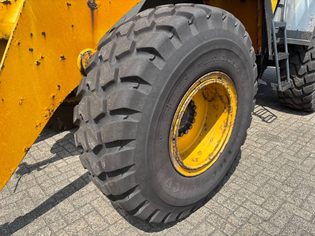 Wiellader Komatsu WA 320-5