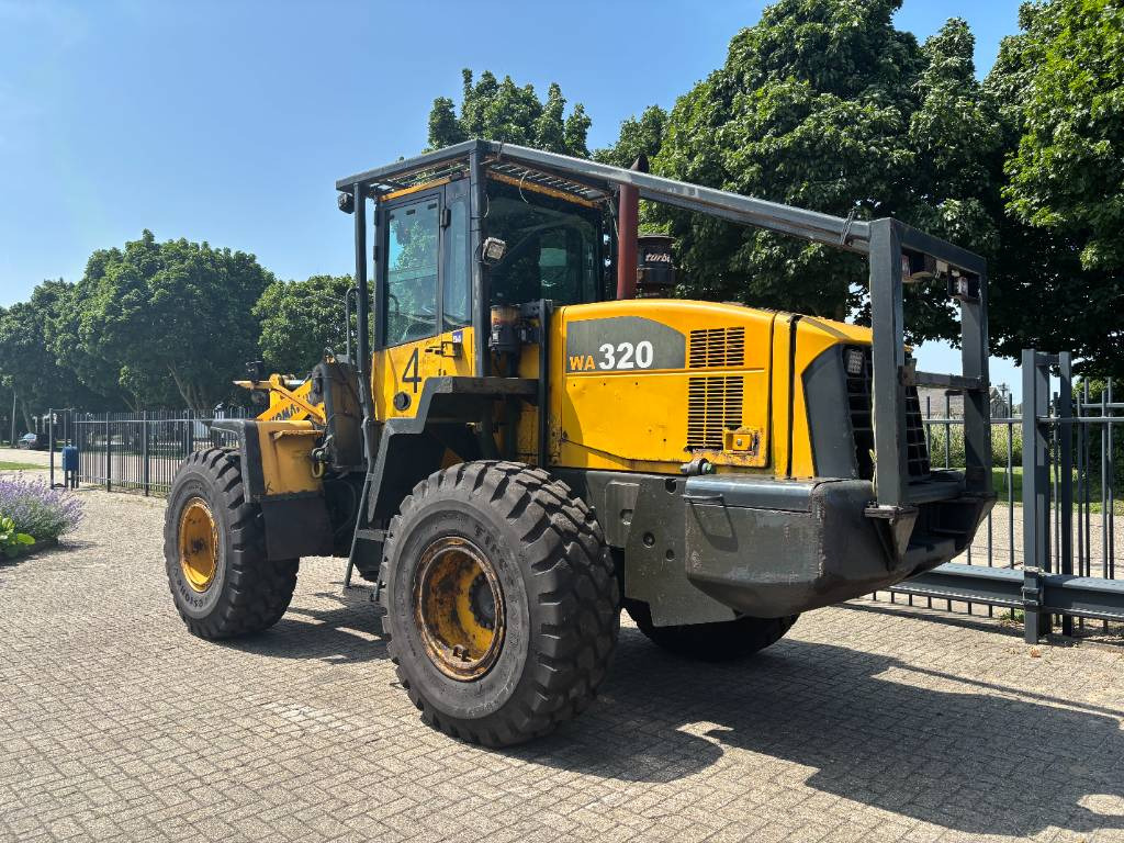Wiellader Komatsu WA 320-5