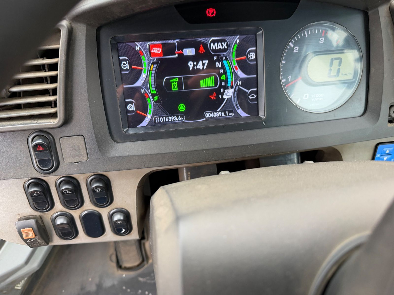 Wiellader Komatsu WA 320 -8 Radlader Highlift Vollgummi Wartung