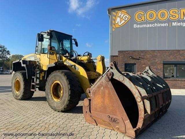 Wiellader Komatsu WA 320 mit Greifschaufel + Schnellwechsler