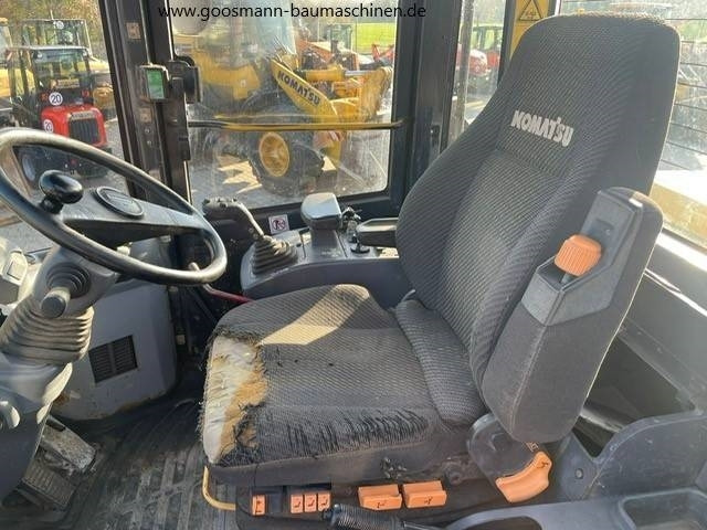Wiellader Komatsu WA 320 mit Greifschaufel + Schnellwechsler