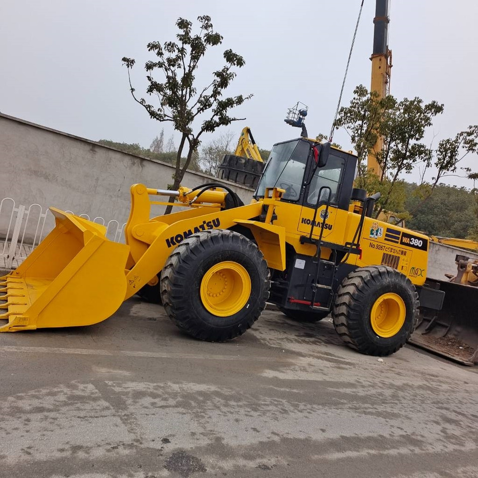 Wiellader Komatsu WA 380