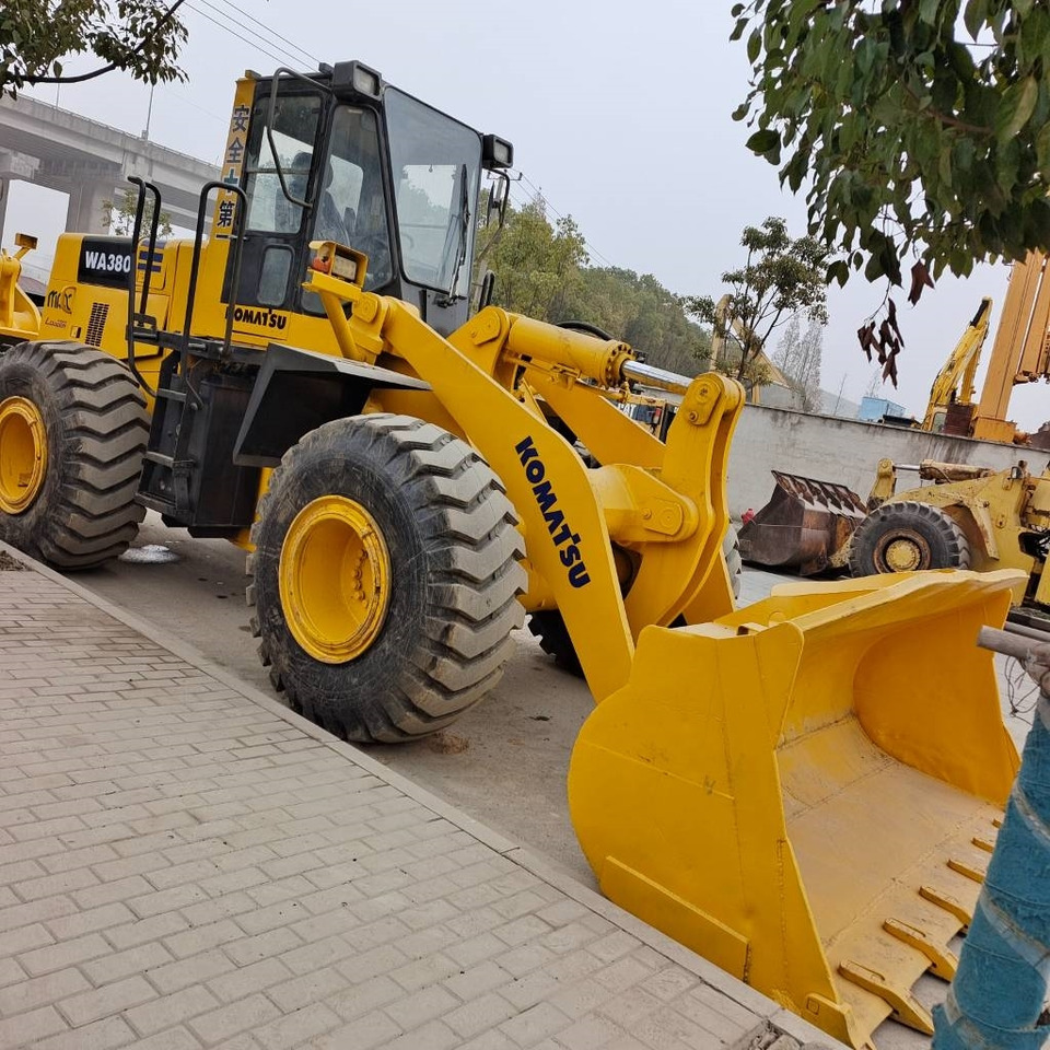 Wiellader Komatsu WA 380