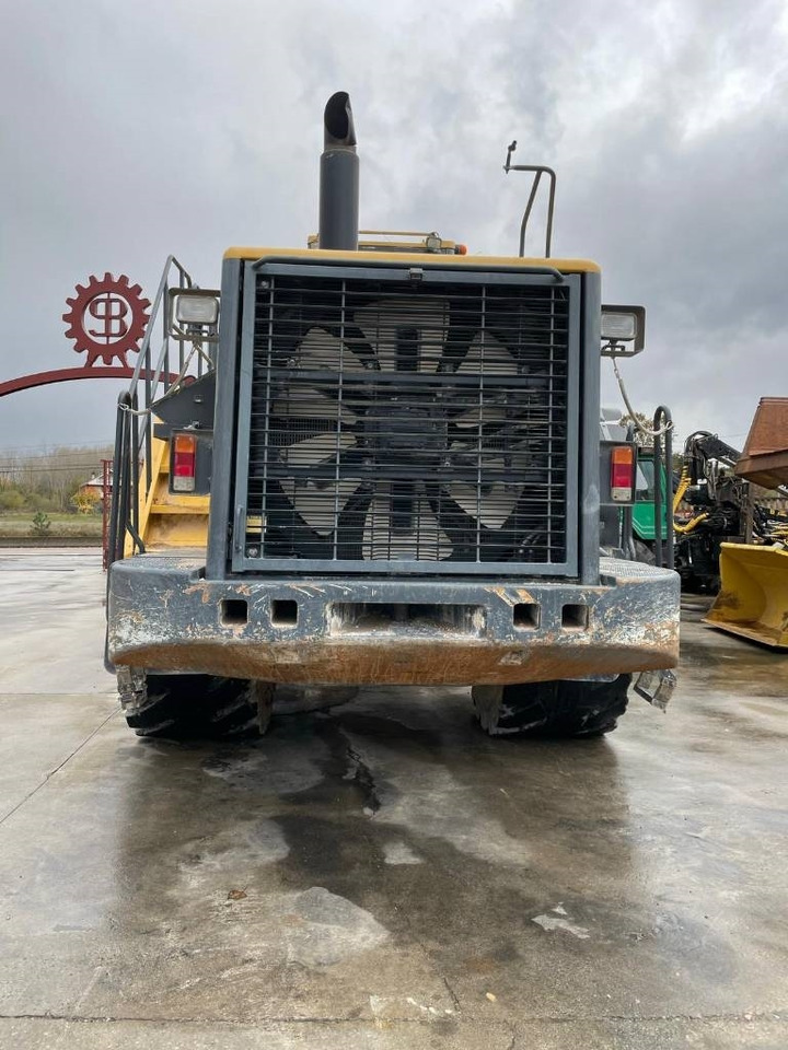 Wiellader Komatsu WA 600-6