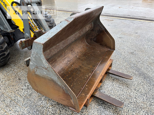 Wiellader Kramer 5035