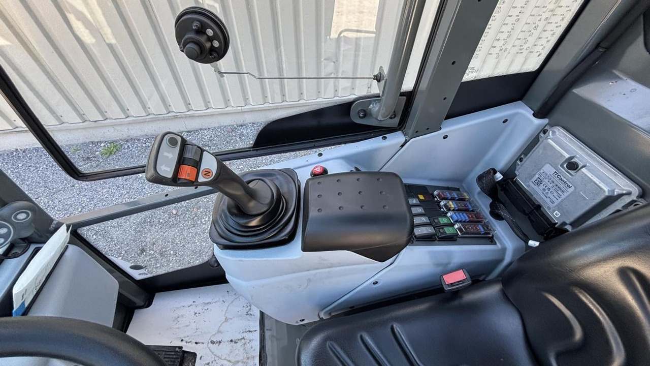 Wiellader Kramer 5065