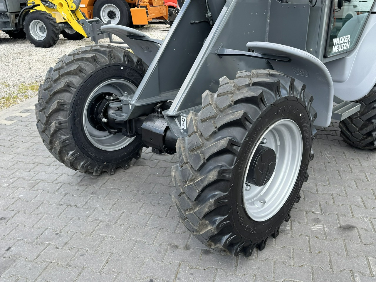 Wiellader Kramer 5085, 353-11S