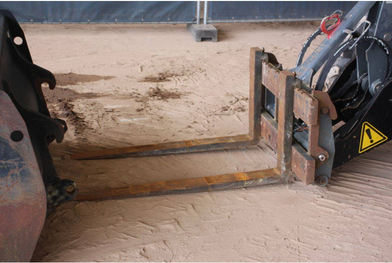 Wiellader Kramer 8085