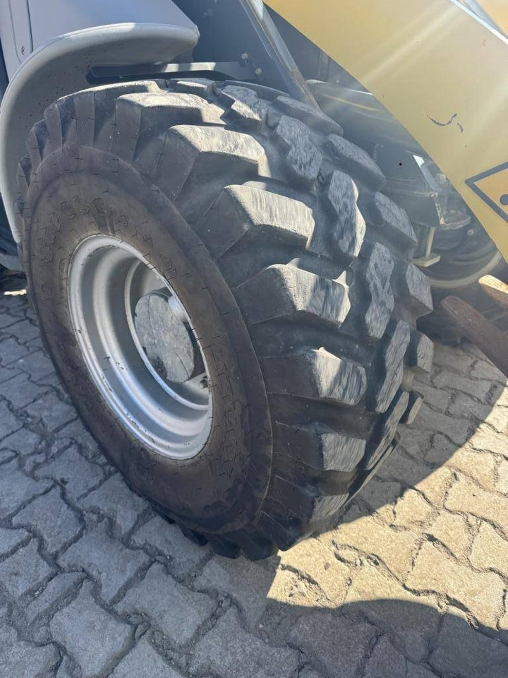 Wiellader Kramer 8095