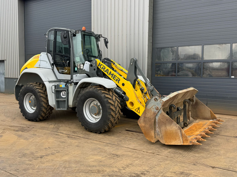 Wiellader Kramer 8155 / Forks / bucket
