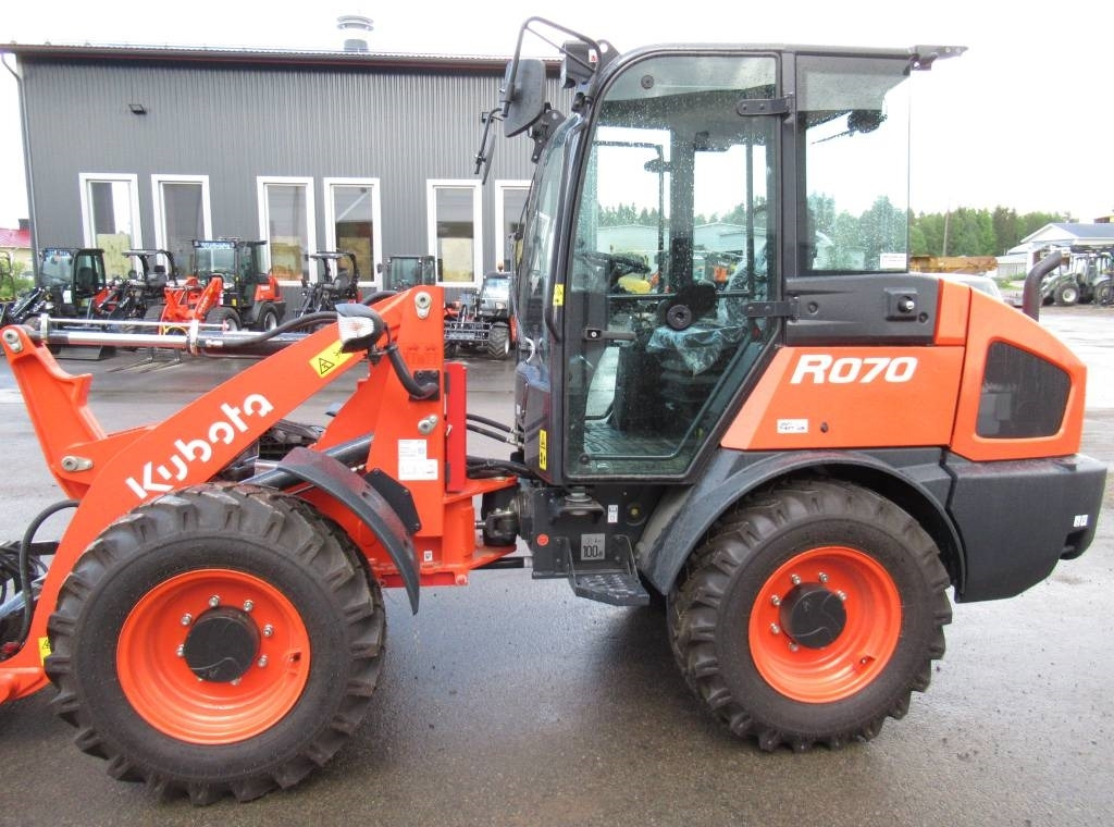 Wiellader Kubota R070W UUTUUSMALLI