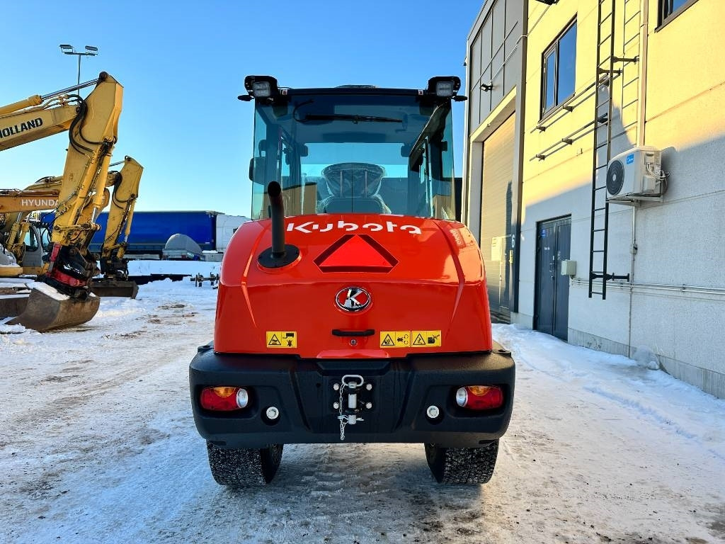 Wiellader Kubota R090 Auravarustuksella uusi