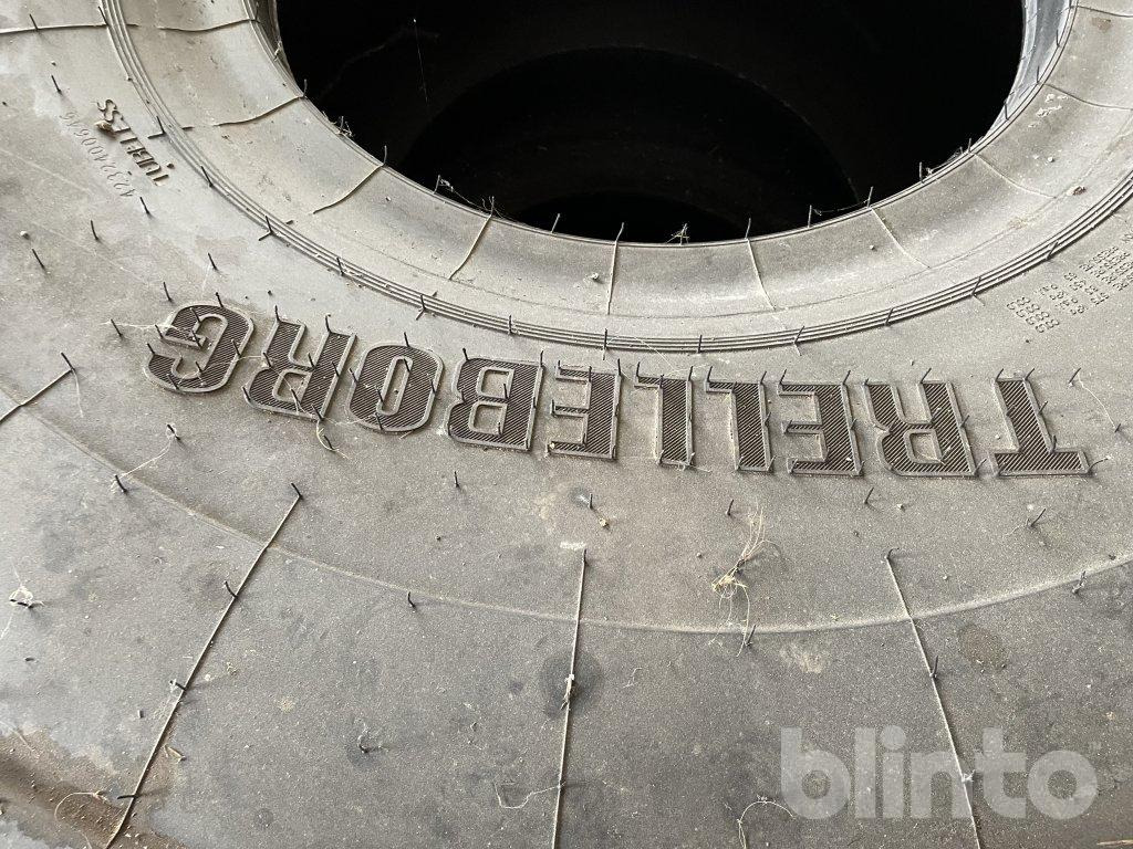 Wiellader L180 c med skopa