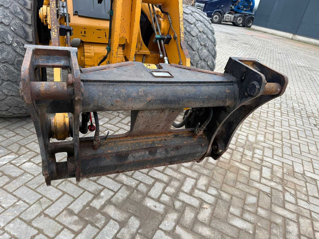 Wiellader LIEBHERR - 2011 - L542 - SHOVEL