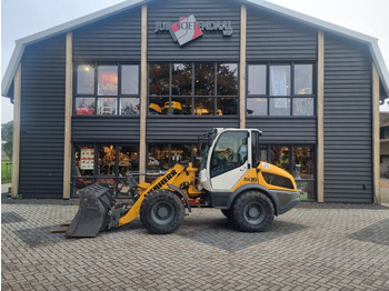 Wiellader  LIEBHERR L506C