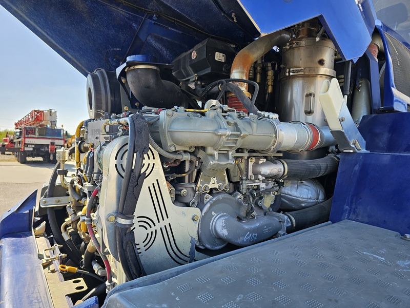 Wiellader LIEBHERR L556