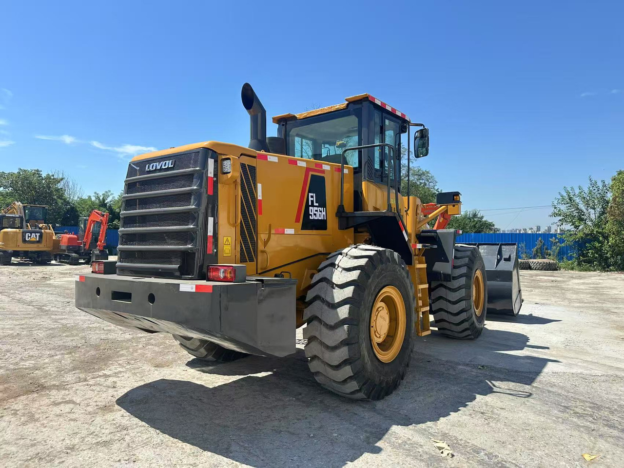 Wiellader LOVOL FL956H Wheel Loader Click Here for Discount