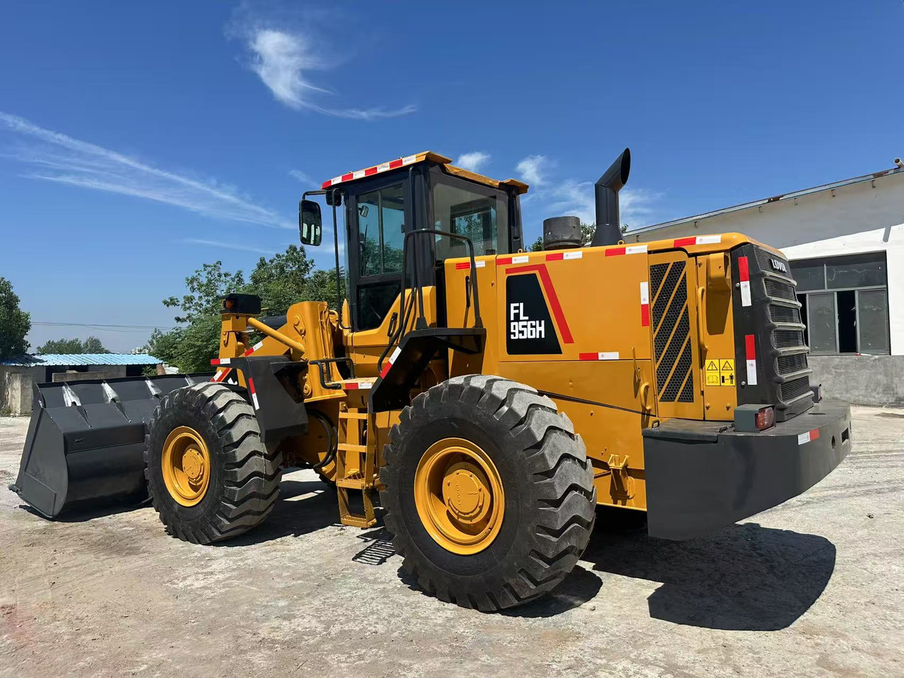 Wiellader LOVOL FL956H Wheel Loader Click Here for Discount