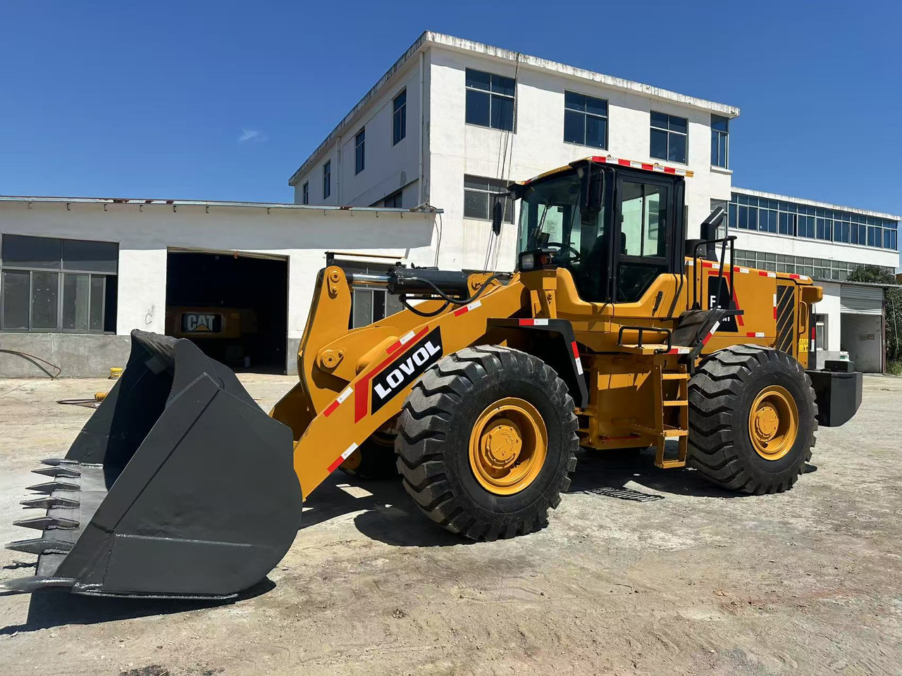 Wiellader LOVOL FL956H Wheel Loader Click Here for Discount