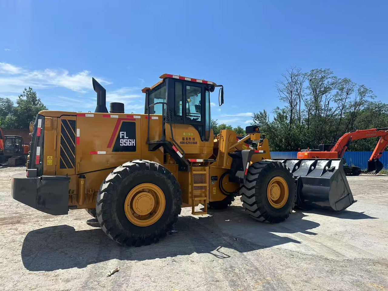 Wiellader LOVOL FL956H Wheel Loader Click Here for Discount