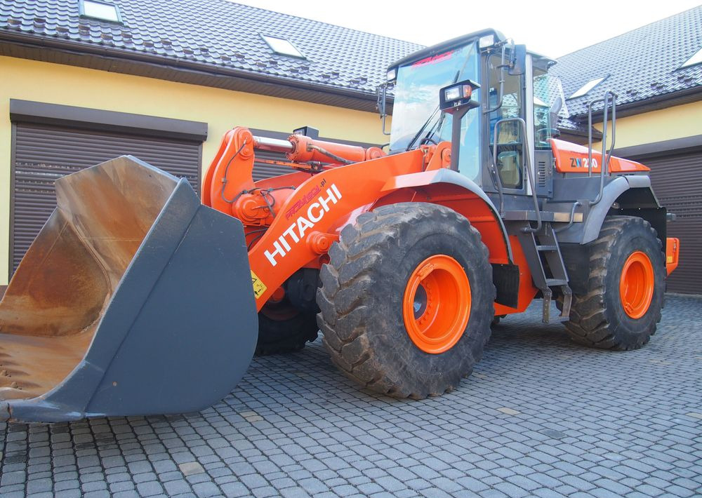 Wiellader Ładowarka Hitachi ZW250 2010 Ładowarka Hitachi Waga, Centralne smarowanie