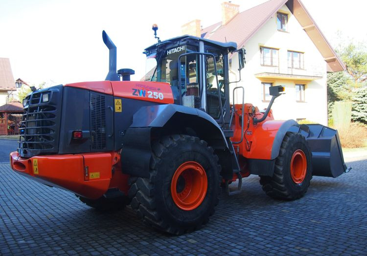 Wiellader Ładowarka Hitachi ZW250 2010 Ładowarka Hitachi Waga, Centralne smarowanie
