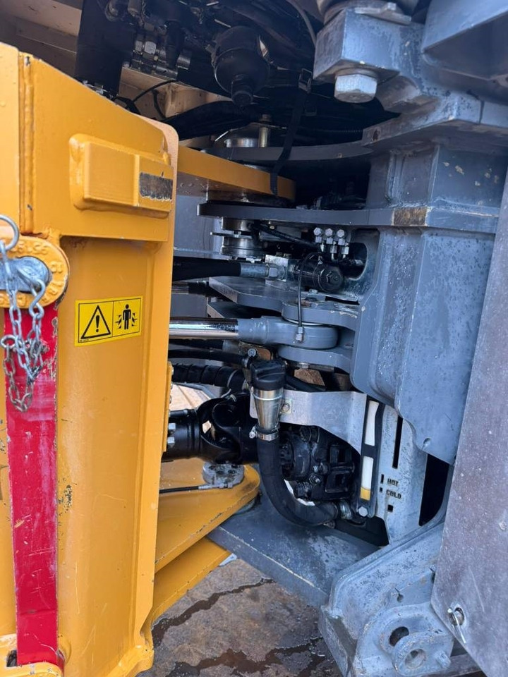 Wiellader Liebherr 556