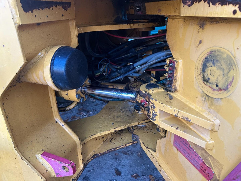 Wiellader Liebherr L541 Included spare wheels