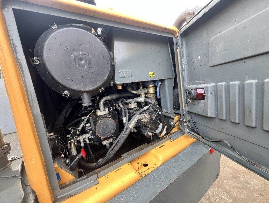 Wiellader Liebherr L564 NEW TIRES