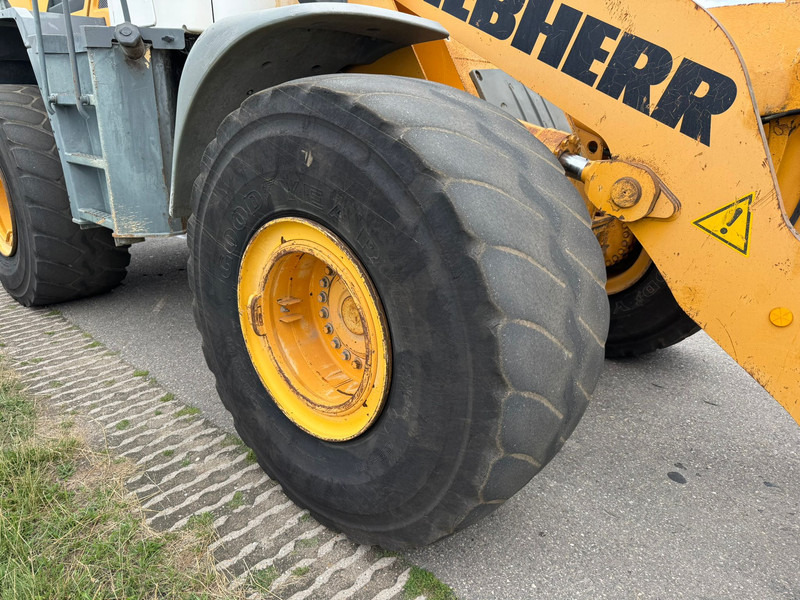 Wiellader Liebherr L566 2plus2