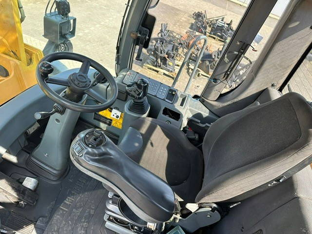 Wiellader Liebherr L580 Loghandler