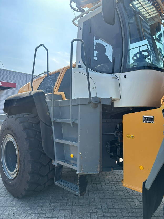Wiellader Liebherr L580 Loghandler