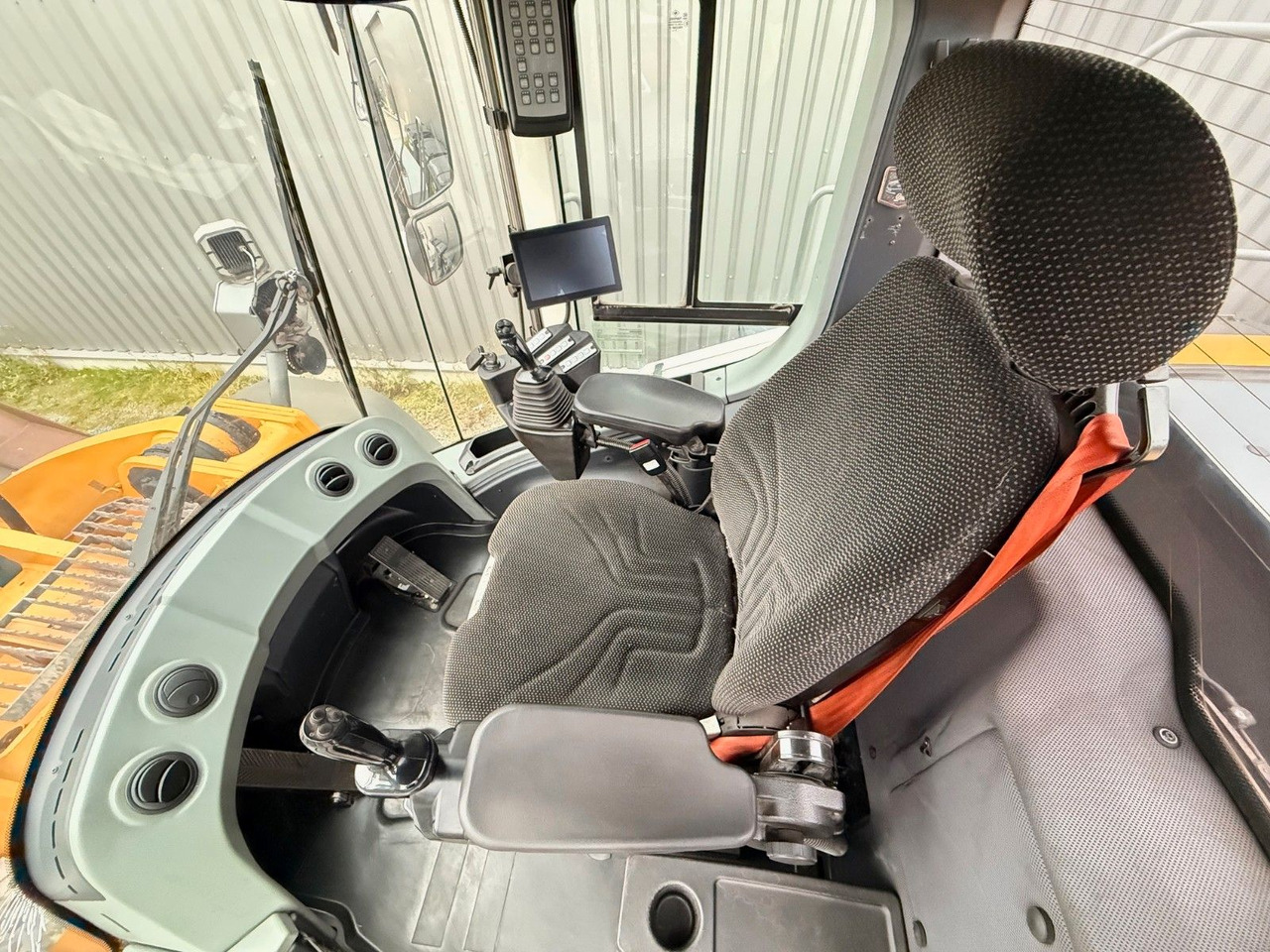 Wiellader Liebherr L 586 X POWER/ 2022