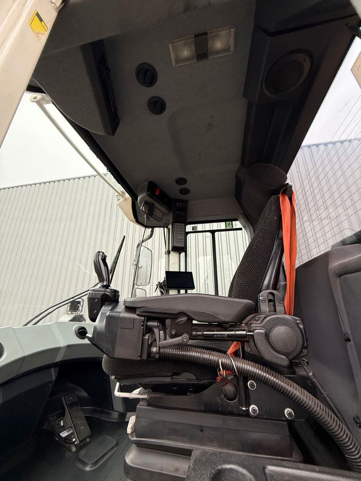 Wiellader Liebherr L 586 X POWER/ 2022