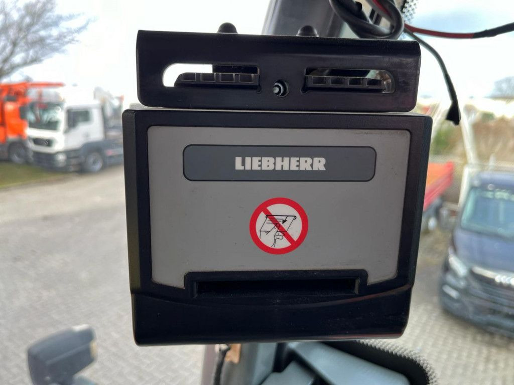 Wiellader Liebherr Radlader L 566 Radlader