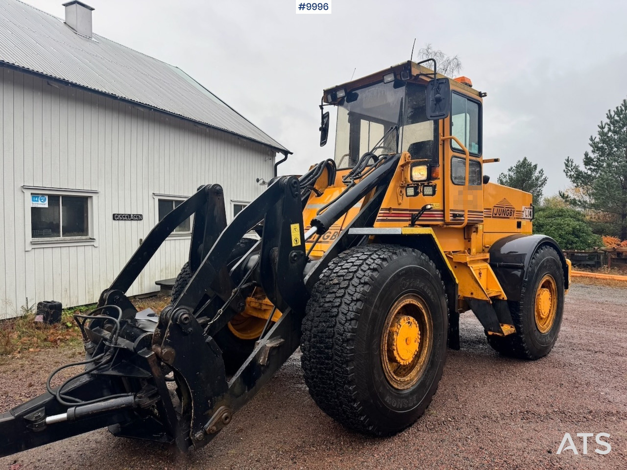 Wiellader Ljungby L14 wheel loader with bucket (VIDEO)