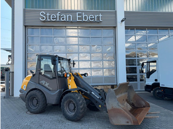 Wiellader  MECALAC AX850 / nur 671h / 11.2022 / Gabel / Schaufel