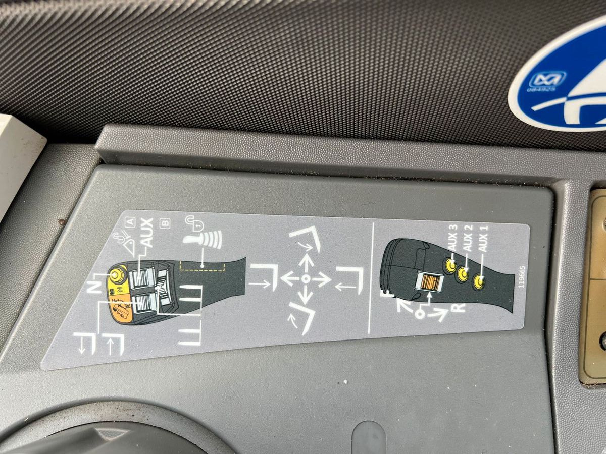 Wiellader Merlo P35.11 / nur 148h! /  Pratzenabstützung