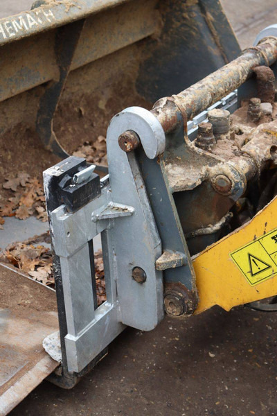 Wiellader Mustang AL 708