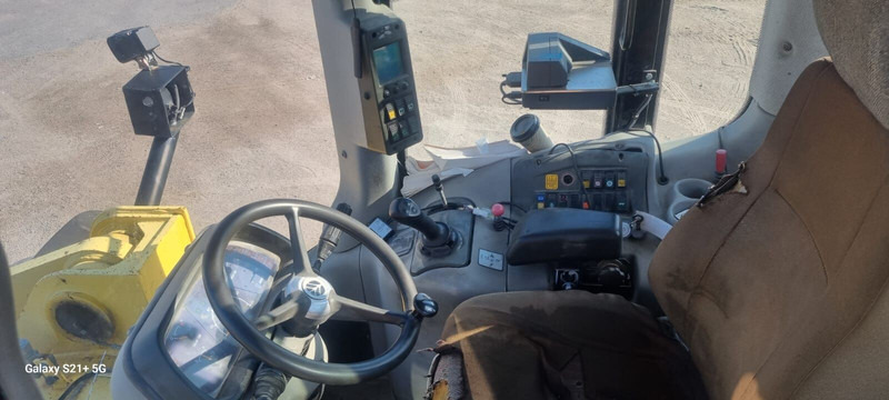 Wiellader New Holland W270