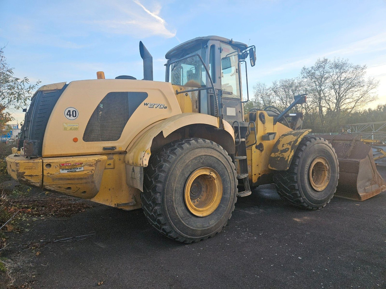 Wiellader New Holland W270B