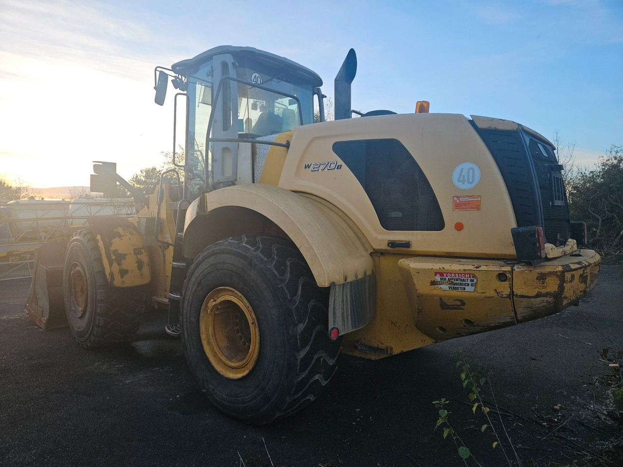 Wiellader New Holland W270B
