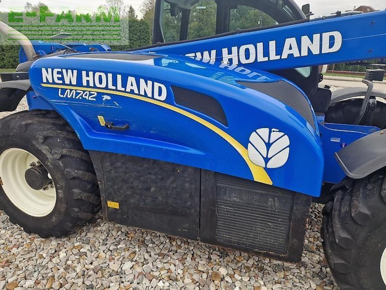 Wiellader New Holland lm 7.42